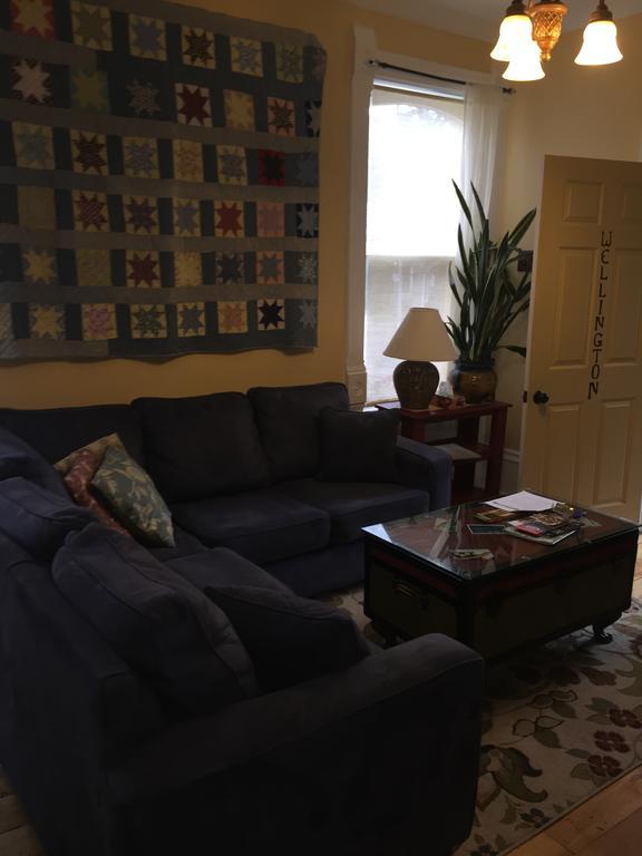 Appartement Loyalist Lofts à Picton Extérieur photo