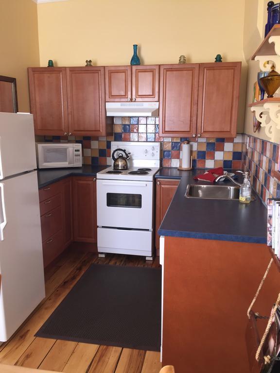 Appartement Loyalist Lofts à Picton Extérieur photo